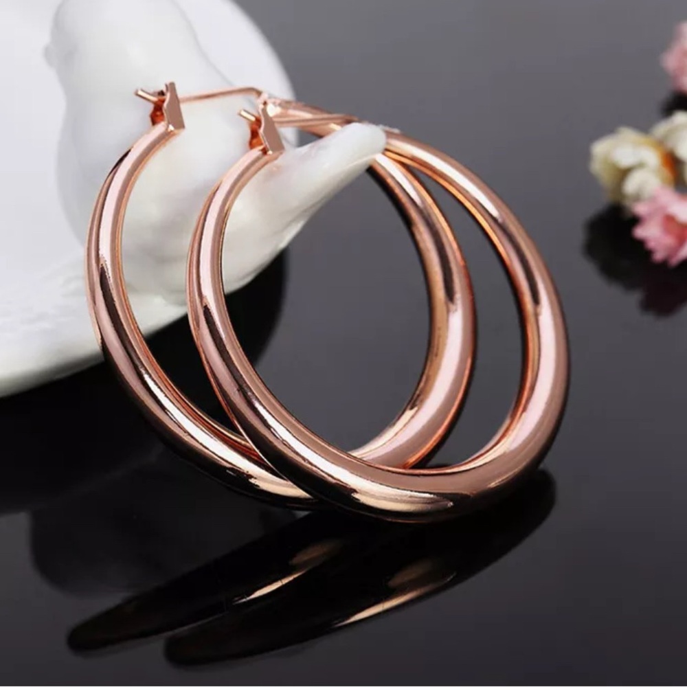 1 1/2” ROSE GOLDTONED HOOP EARRINGS